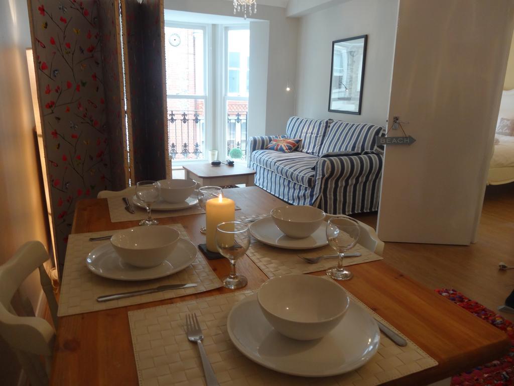 Burlington Beach Apartments Brighton Екстер'єр фото