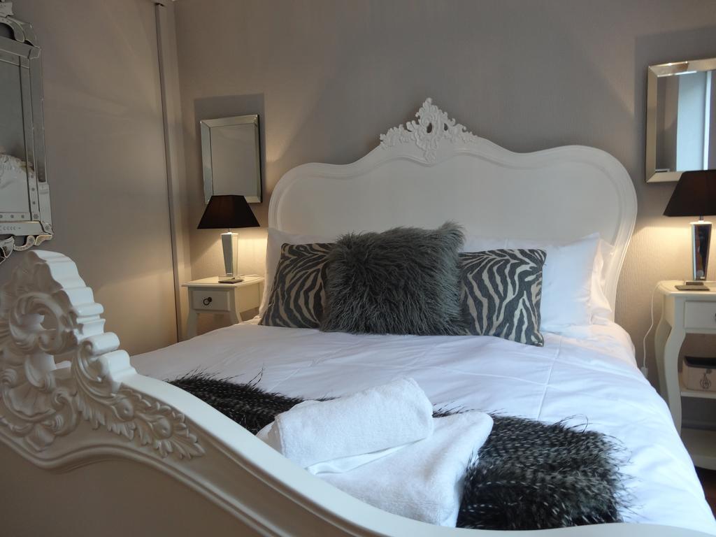 Burlington Beach Apartments Brighton Екстер'єр фото